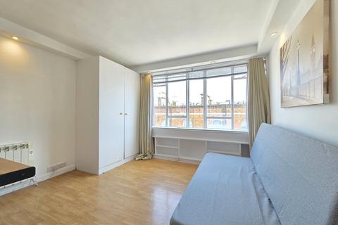 Studio to rent, Ambassador Court, Craven Terrace, W2