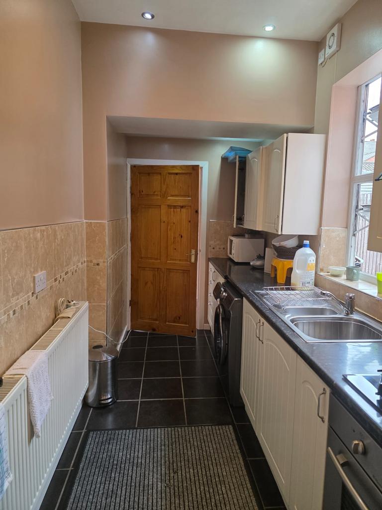 House in Birmingham, West Midlands - View 5