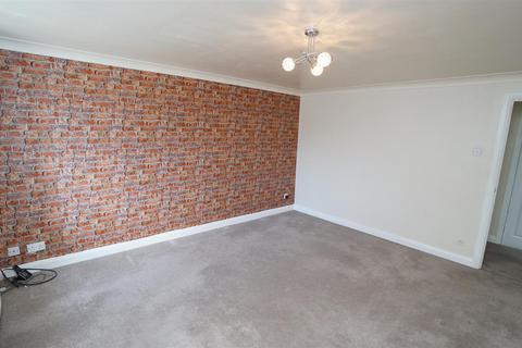2 bedroom apartment for sale, Helen Rose Court, Shipley