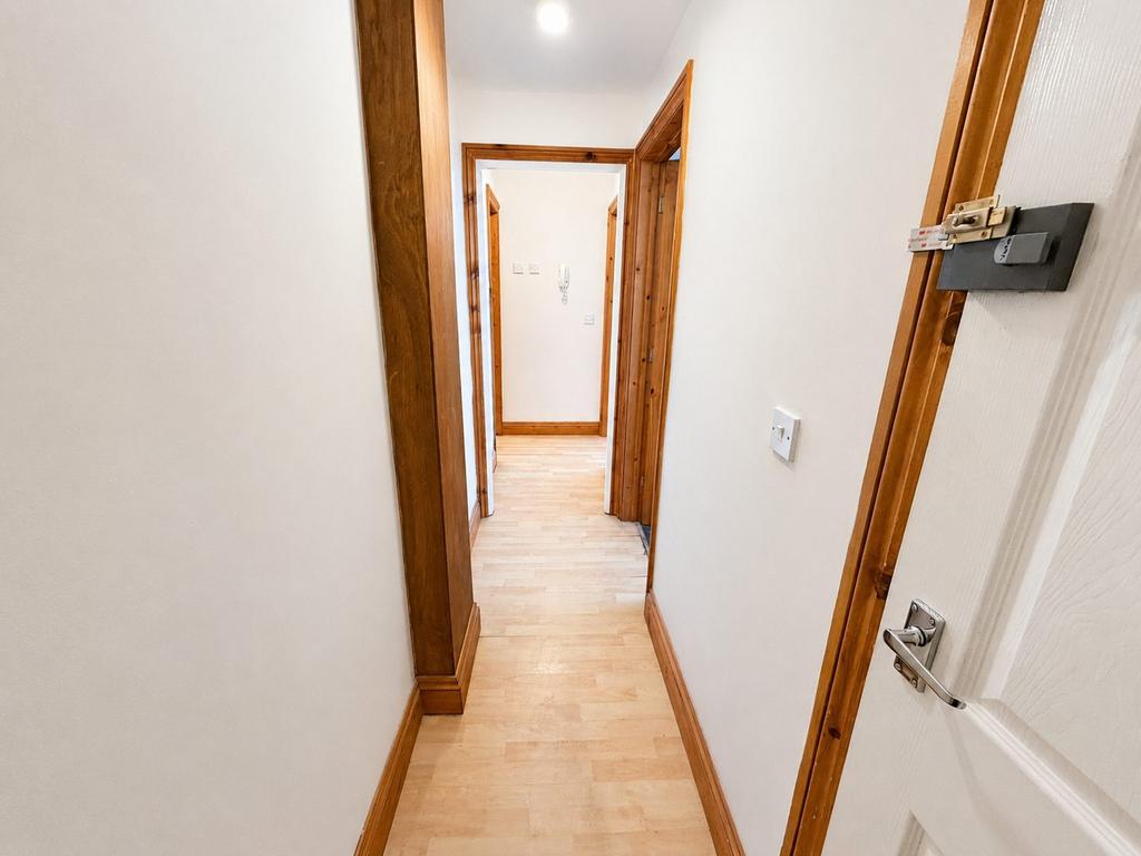 Apartment in Southampton - View 3