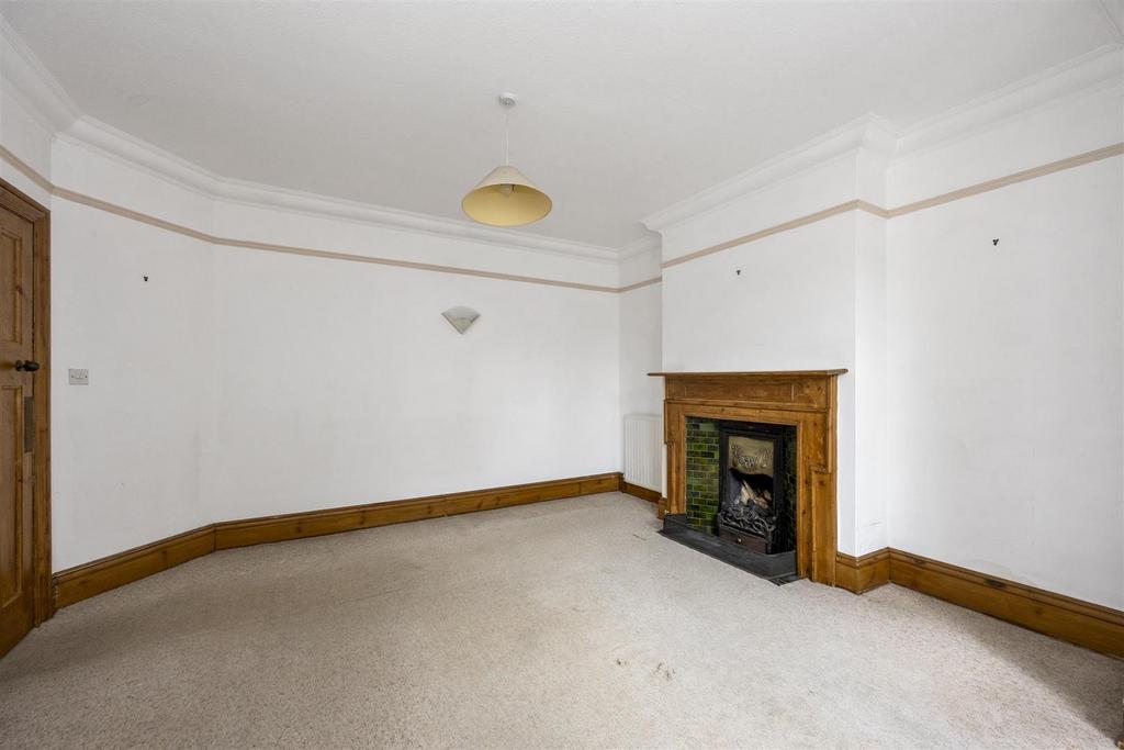 House in Hove, Brighton and Hove - View 4