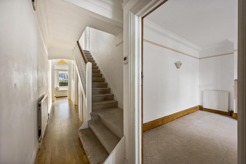 House in Hove, Brighton and Hove - View 5