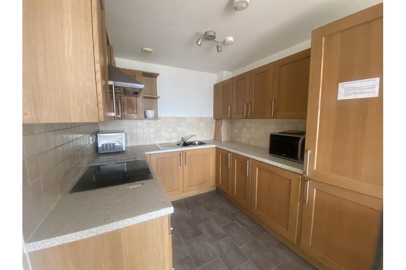 Apartment in BROMLEY BY BOW - View 2