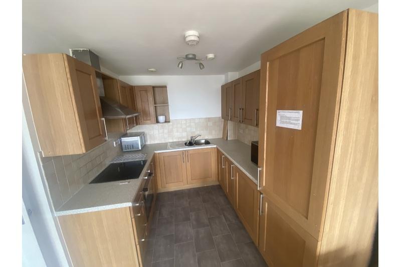 Apartment in BROMLEY BY BOW - View 3
