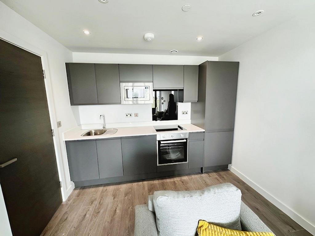 Apartment in Liverpool - View 3