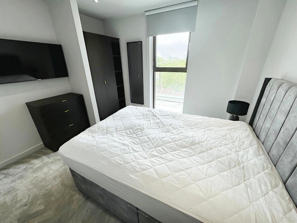 Apartment in Liverpool - View 5