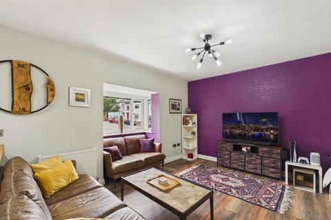 2 bedroom flat to rent, Ford Lodge, South Hylton, Sunderland