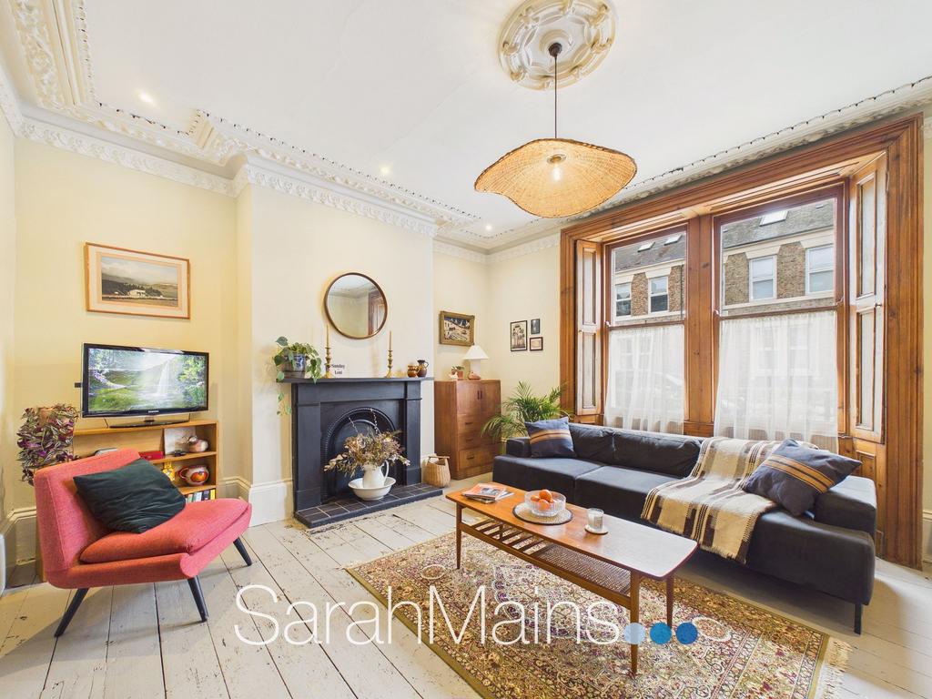 House in Newcastle Upon Tyne - More