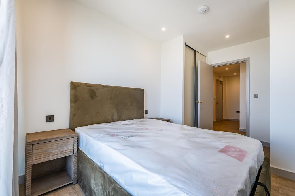 Apartment in London - View 3