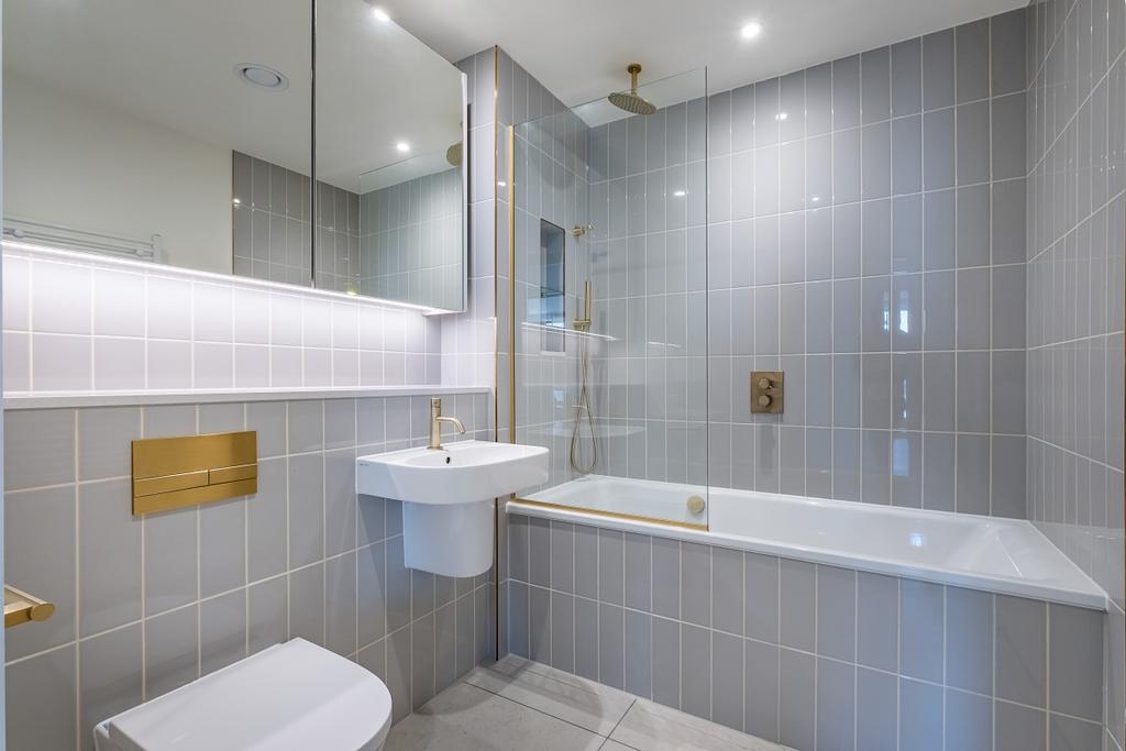 Apartment in London - More