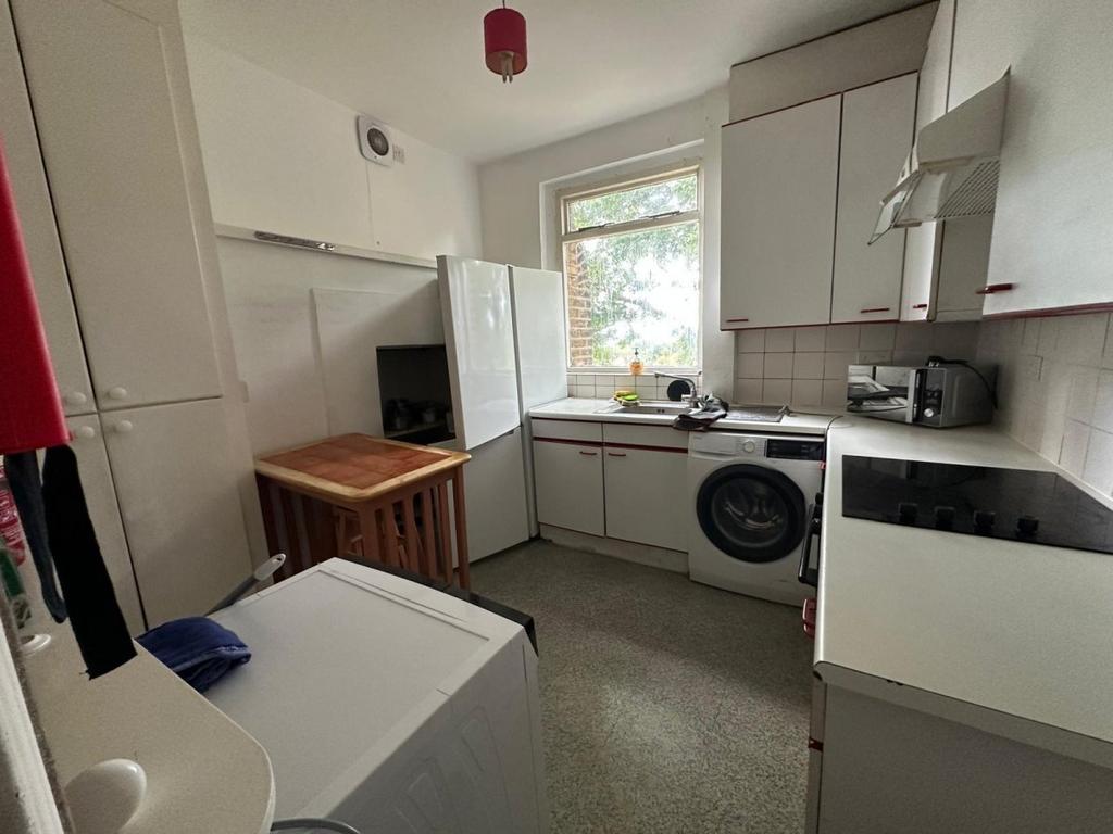 Apartment in London - View 3