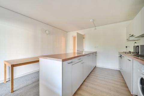 2 bedroom flat to rent, John Harrison Way London SE10