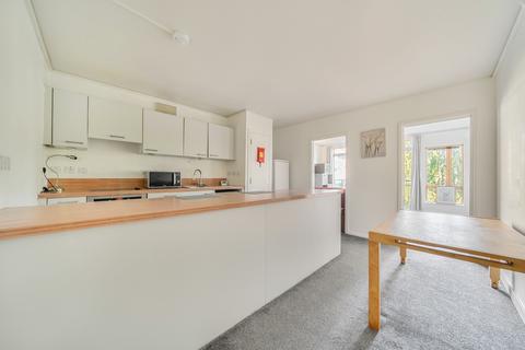 2 bedroom flat to rent, John Harrison Way London SE10