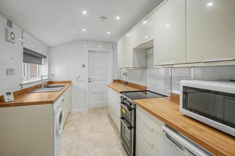 3 bedroom cottage to rent, Bede Terrace, East Boldon