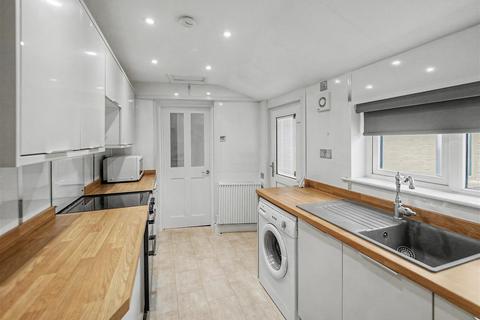 3 bedroom cottage to rent, Bede Terrace, East Boldon