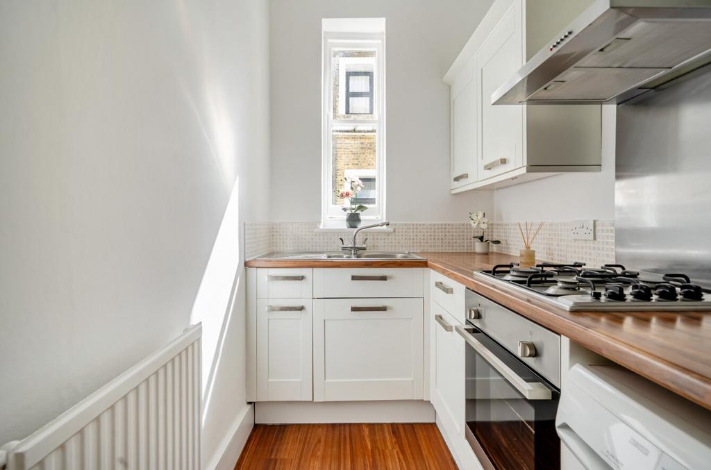 Apartment in Hove, Brighton and Hove - View 3