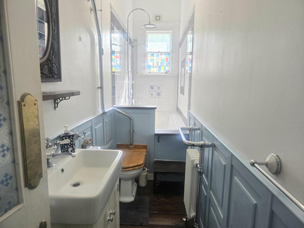 Apartment in Hove - More
