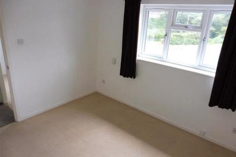 2 bedroom semi-detached house to rent, Dadford View, BRIERLEY HILL, DY5
