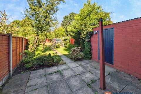 2 bedroom terraced house to rent, Griffiths Drive, Wolverhampton, WV11
