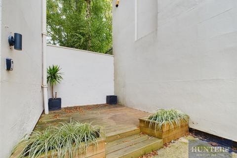 2 bedroom apartment to rent, Kenilworth House, Pittville Lawn, Pittville