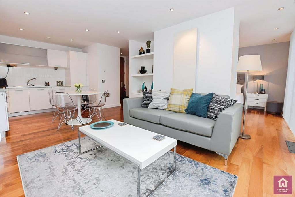 Apartment in Salford, Trinity, Lower Broughton - View 2