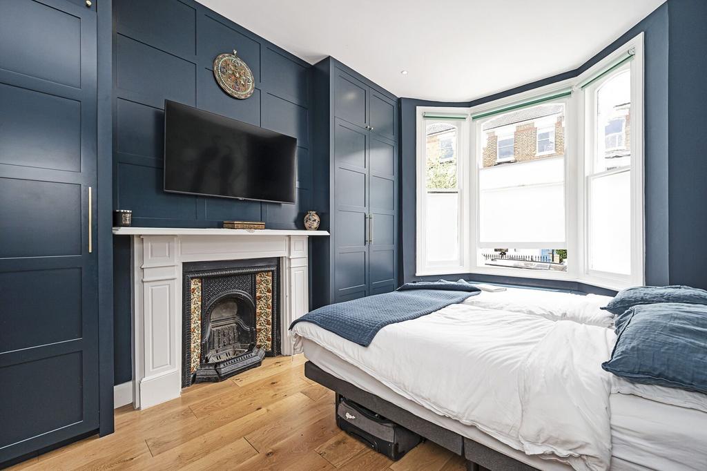 Apartment in London - View 3