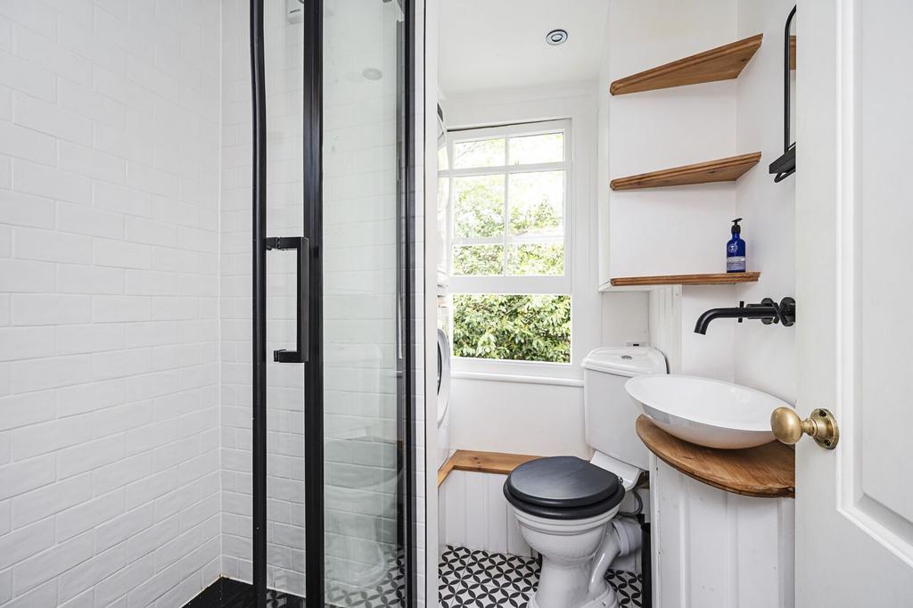 Apartment in London - View 4