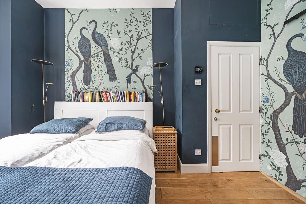 Apartment in London - More