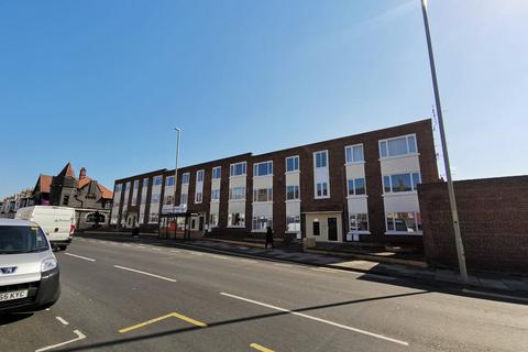 2 bedroom flat to rent, Stanhope Road, South Shields, NE33 4