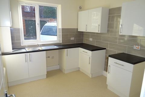 2 bedroom flat to rent, Stanhope Road, South Shields, NE33 4