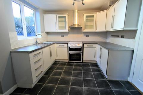 3 bedroom terraced house for sale, Black Rocks Avenue, Matlock, DE4
