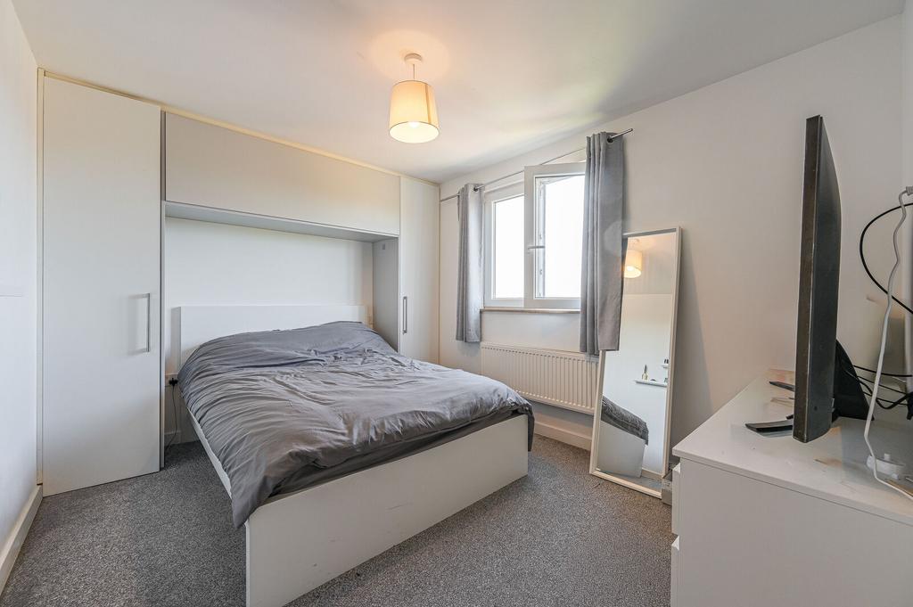 House in London - View 3