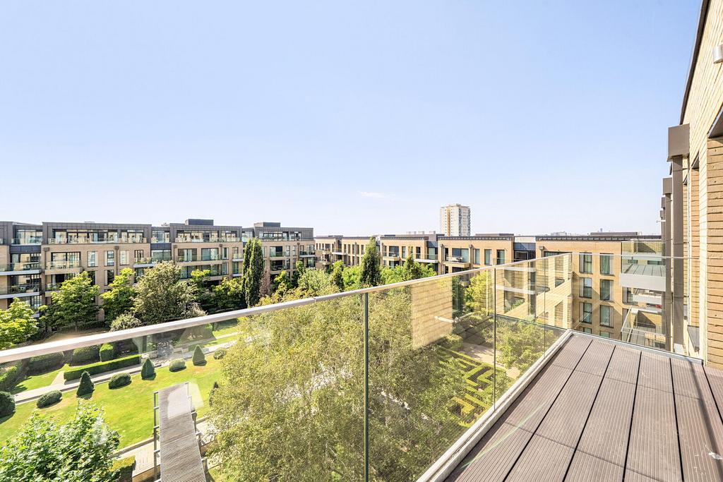 Apartment in London - View 2