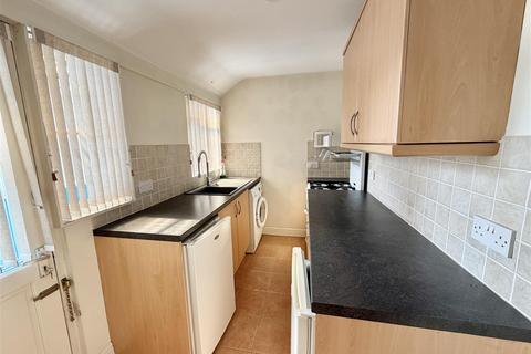 3 bedroom semi-detached house for sale, 6 Belvidere Walk, Shrewsbury, SY2 5LT