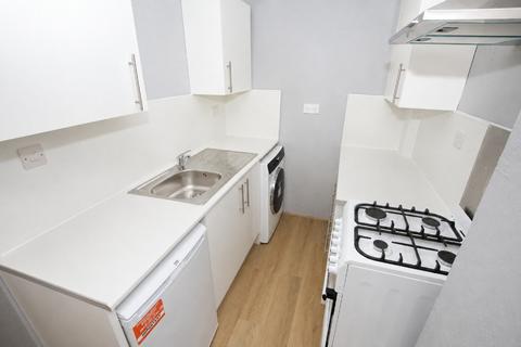 1 bedroom flat to rent, Murdoch Terrace, Fountainbridge, Edinburgh, EH11