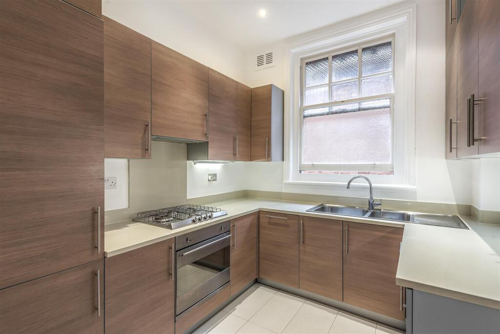 Apartment in London - View 4