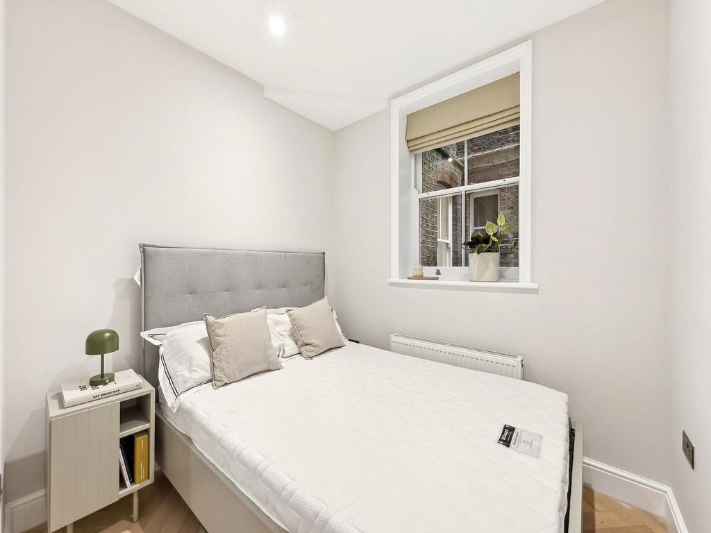 Apartment in London - More