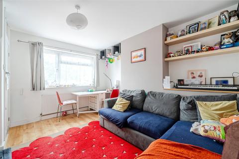 2 bedroom maisonette for sale, Queenscroft Road, London