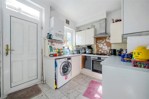 2 bedroom maisonette for sale, Queenscroft Road, London