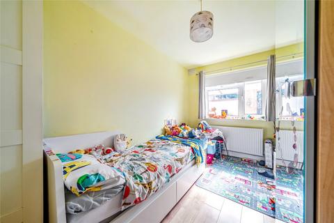 2 bedroom maisonette for sale, Queenscroft Road, London