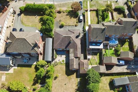 2 bedroom detached bungalow for sale, Crewe Road, Sandbach