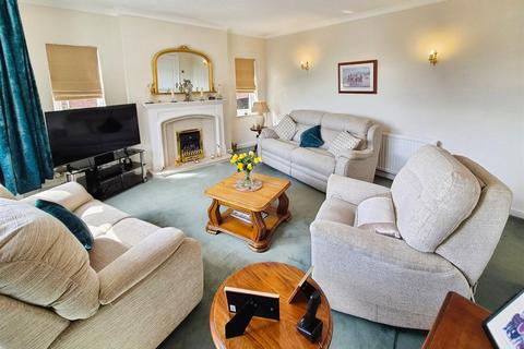 2 bedroom detached bungalow for sale, Crewe Road, Sandbach