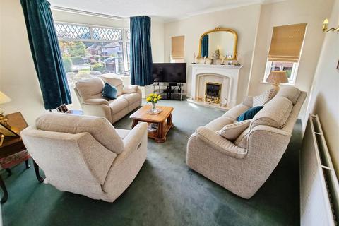 2 bedroom detached bungalow for sale, Crewe Road, Sandbach