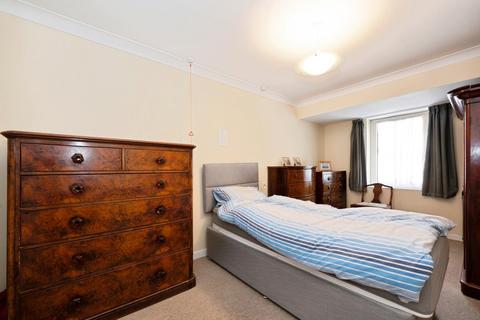 undefined, Wey Hill, Haslemere, Surrey, GU27