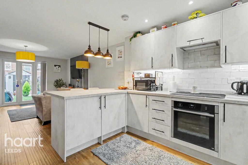 House in Pontefract - View 2