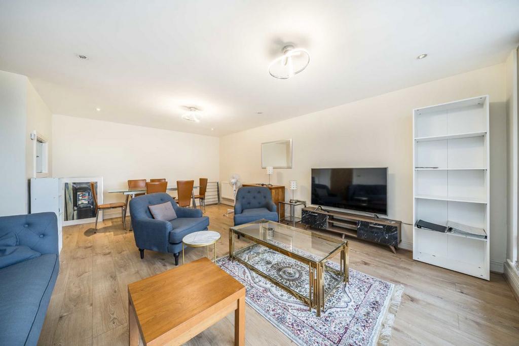 Apartment in London - View 2