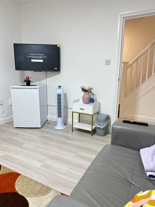 House in London - View 4