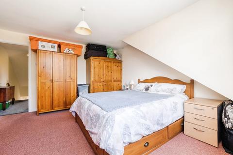 3 bedroom semi-detached house for sale, Briscoe Road, Rainham, RM13
