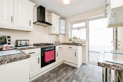 3 bedroom semi-detached house for sale, Briscoe Road, Rainham, RM13