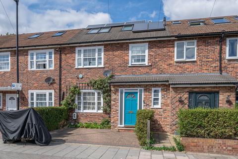 Tableer Avenue, Clapham, London, SW4